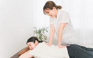 仕事や家事など、日々のストレスに直面する人々が手軽に“癒し”を感じられるサービスを展開しています。