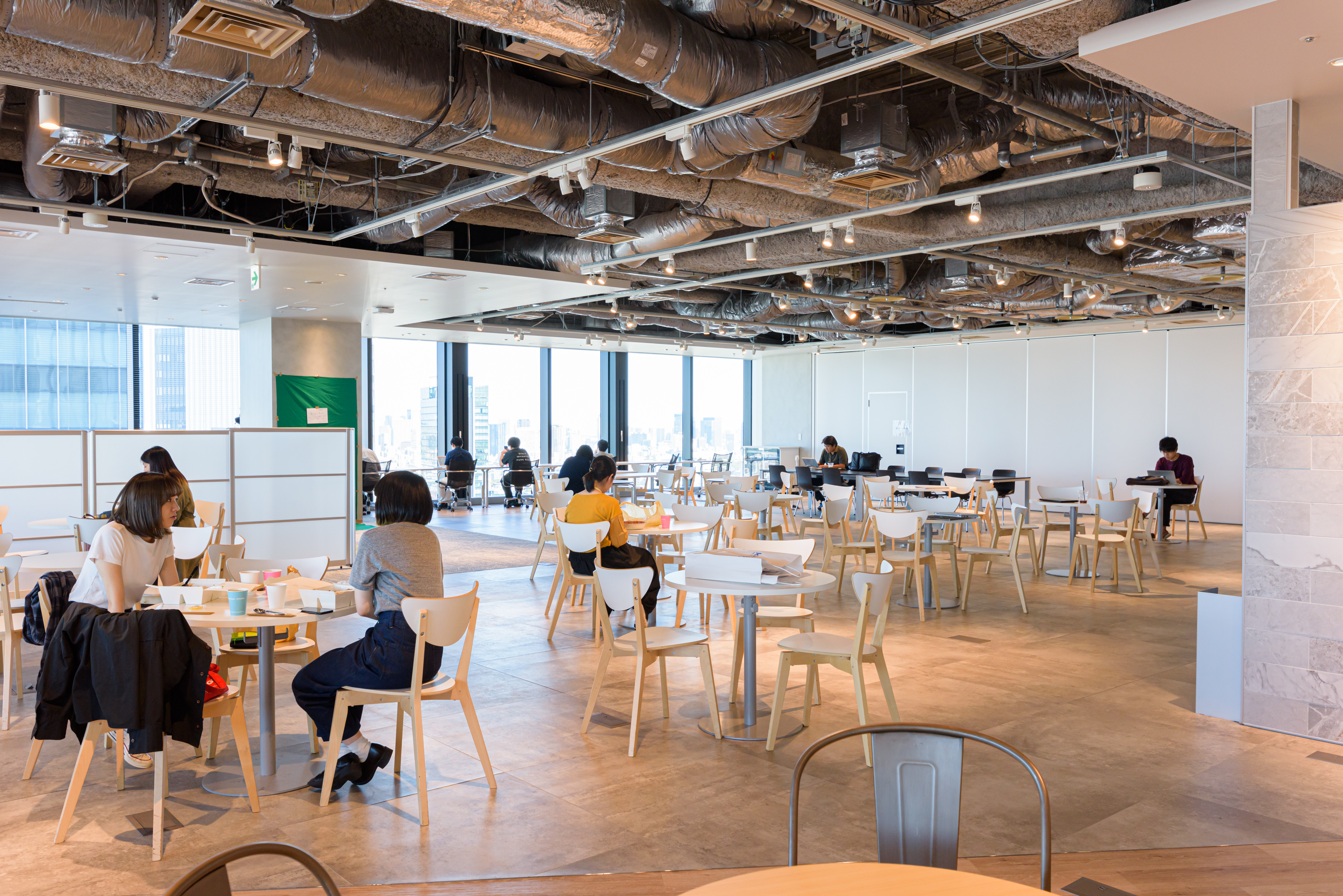 大都会を見下ろしながら働く！渋谷スクランブルスクエア内のオフィス紹介～第二弾～