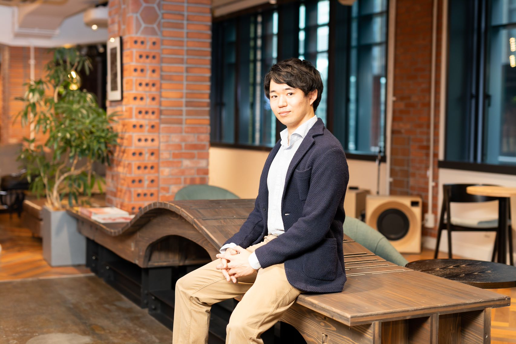 新しい技術に市場の課題をかけ合わせ、新しい価値を届けたい。ワイヤレス給電技術にかける30歳の挑戦【#プロダクトマネージャー  彦坂慎吾】