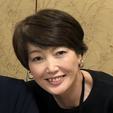 田崎　友紀子