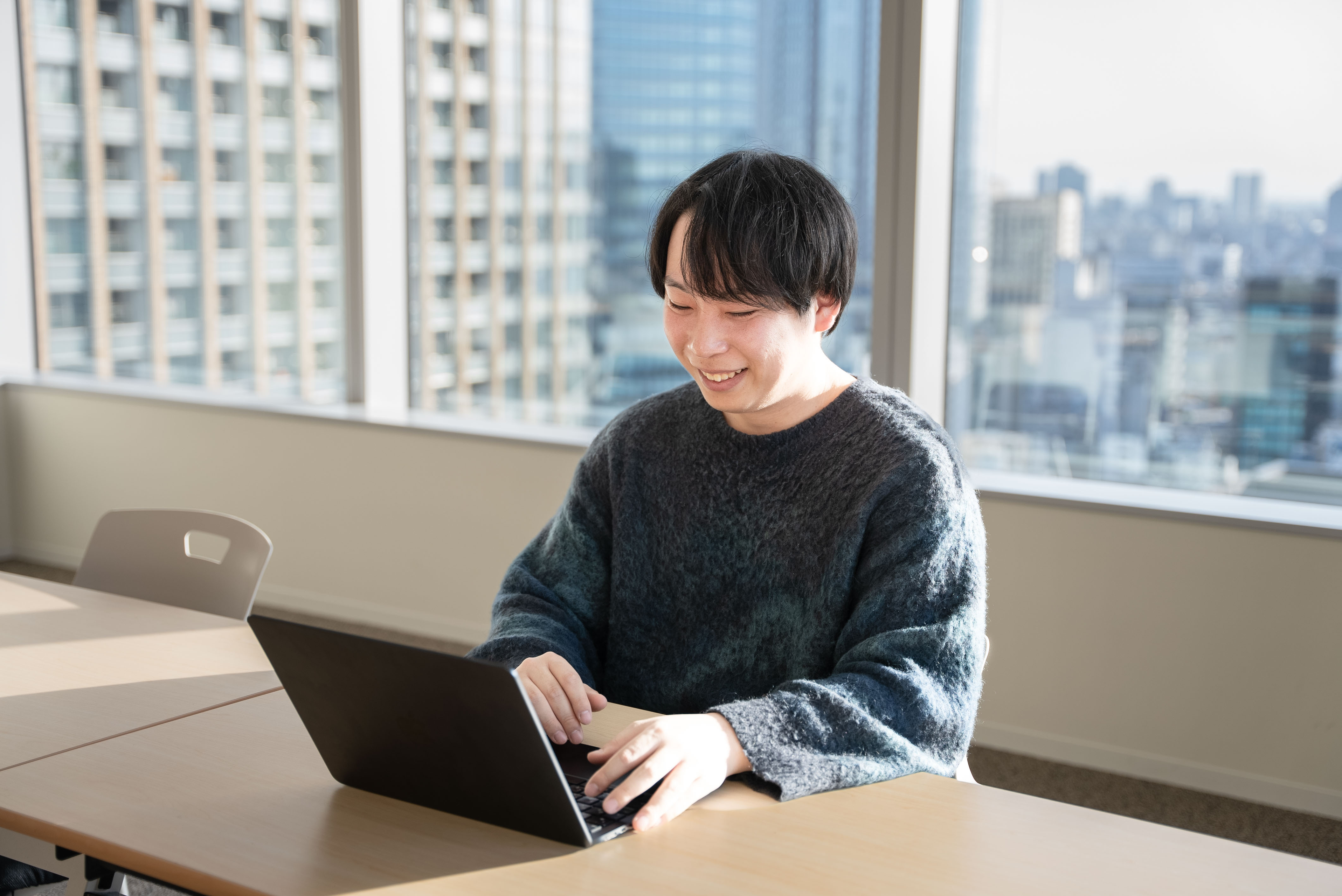 「尊敬する3人の存在が、成長を加速させる。」— エンジニア組織の局長が語る、自社プロダクト開発の現場とは