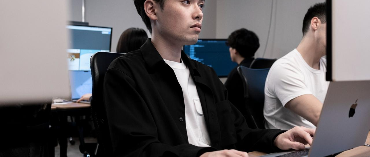 パフォーマンス改善の、その先へ。ユーザー体験と、事業成長を両立させる。