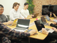 社員が働き続けるために、リモートワークやフレックス制、Googleハングアウトなどは取り入れています。