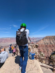 Could you charge my PC?   At the grand canyon.!    電気どころか水も無い。。。旅行者多い！