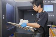 3Dプリンター機材を動かす様子