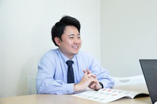 新卒就活で諦めた貿易商社、再挑戦しない？語学の勉強を活かした営業へ。