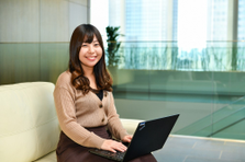 あなたのデザインが企業の力に！ブランディングの最前線で活躍しよう！