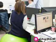 バランスボールで ワクワクしながら 仕事に取り込めます♪