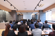 月次定例会！各事業部の進捗・取組みなど共有する場を毎月設けております。
