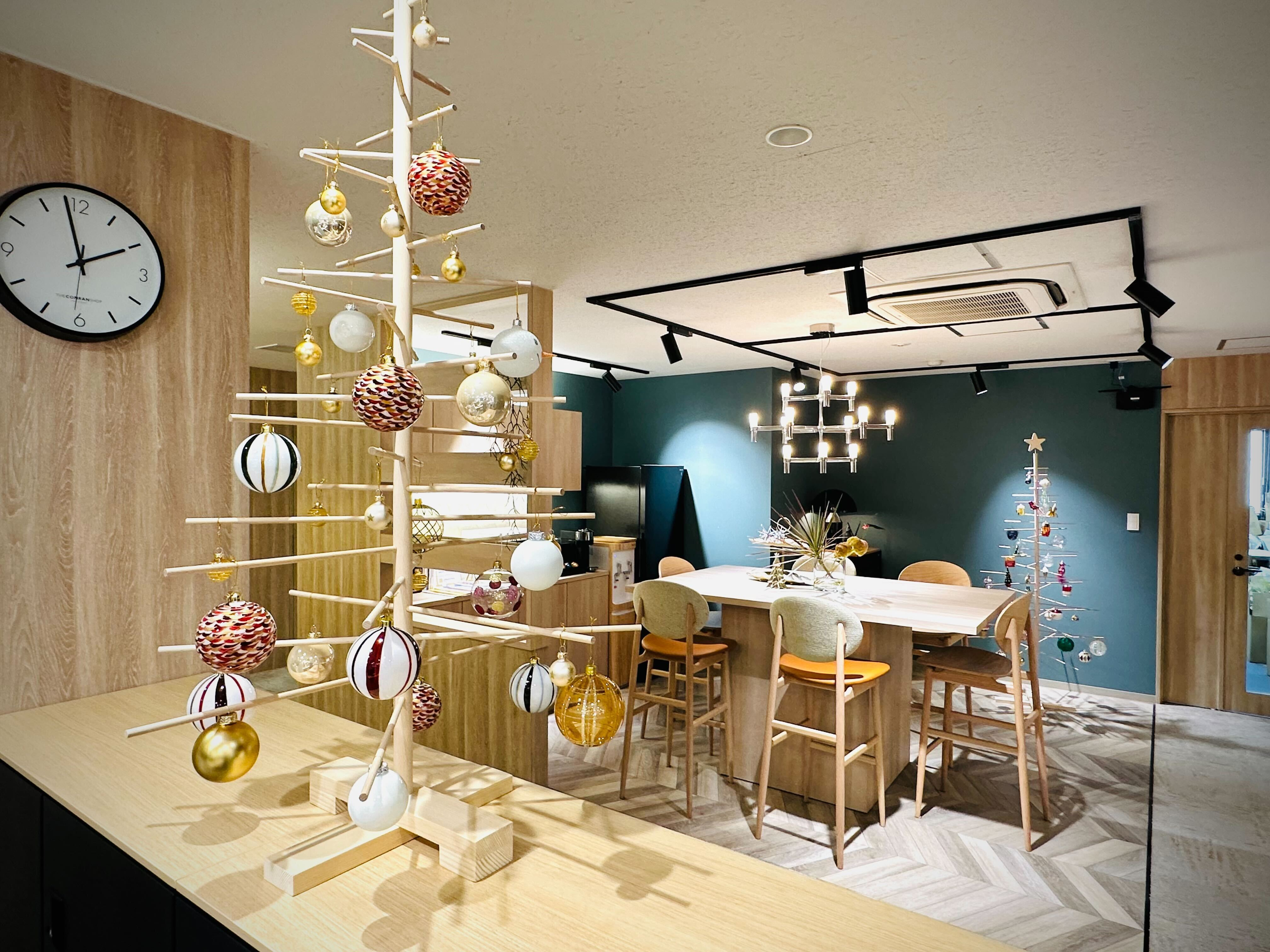 オフィスは既にクリスマスモード！今年はコンランショップさんの