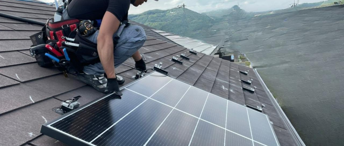 育成枠あり！基礎から学んで手に職をつける太陽光施工スタッフ大募集！