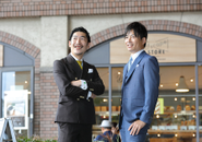 未経験者の育成実績を多く持つリーダーたち。様々な業界の出身者が確かな成長を叶えています。