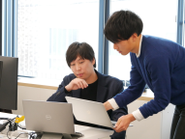 アイデアを出し合ってサイト改善。