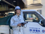 iPadを片手にApple Pencilで内容を書き込むそんな業務の日常が新電気にはあります。