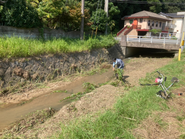 地域の草刈りや河川整備などのボランティア活動も行っています！