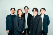 平均年齢27歳と、若手が中心となって活躍しています。開発からデザイン、営業と全て内製化をし、運営しています。完全分業制を取り入れているため、全ての社員がその職種のプロフェッショナルとして活躍しています。