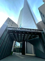 六本木駅から徒歩1分の立地です