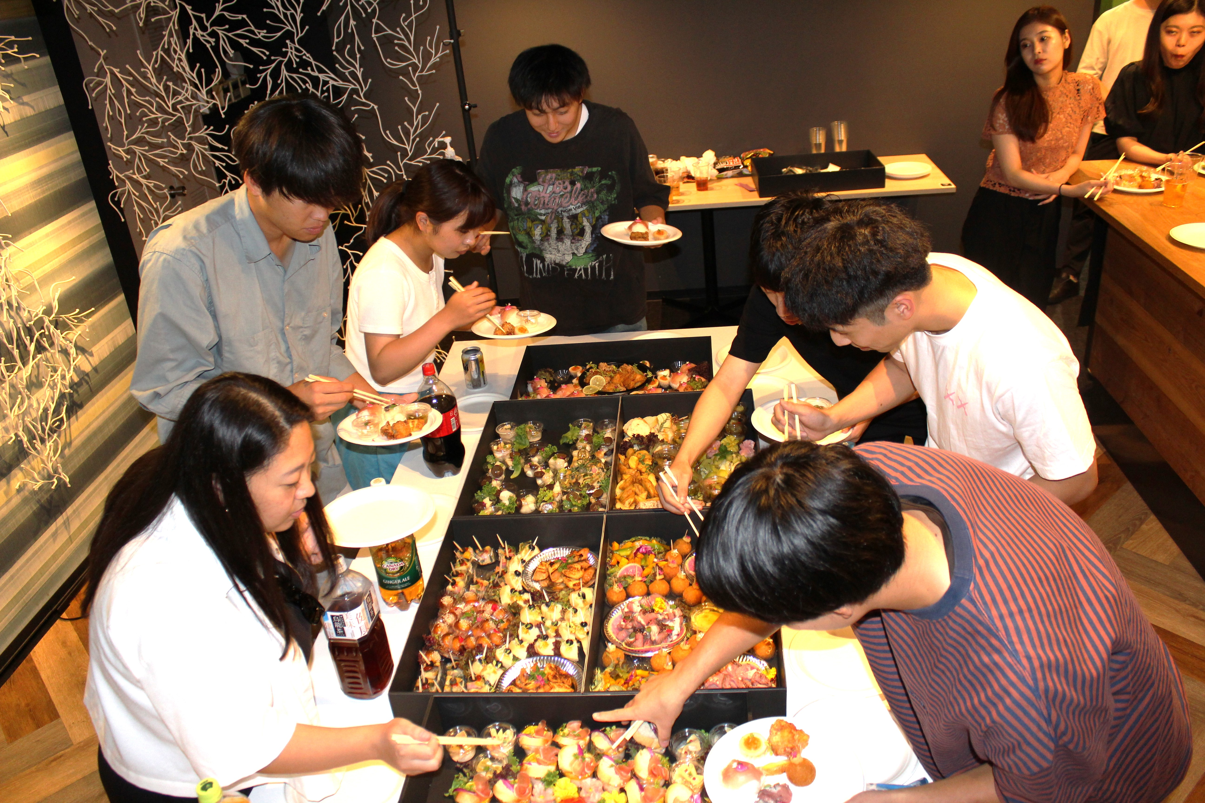 -リクリエ定期懇親会-各地でケータリングをして語り合いました