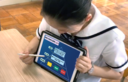 触った瞬間から誰でも思いを形にできる理解しやすいデザイン設計を行い、小学校から大学まで、すぐに使える高い操作性を実現しています。