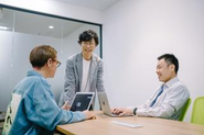 時には倉庫で実際にシステムが利用される様子を確認するなど、ユーザー目線での開発を行います。