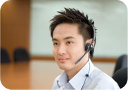 マレーシアオフィスでは世界15カ国から集まった2500名以上のメンバーが様々な言語を生かし働いています。カスタマーサポート、いわゆるコールセンターのオペレーターのお仕事からスタートしトレーニングチームや品質管理、人事部など幅広い部署へのキャリアチャンスがあります。