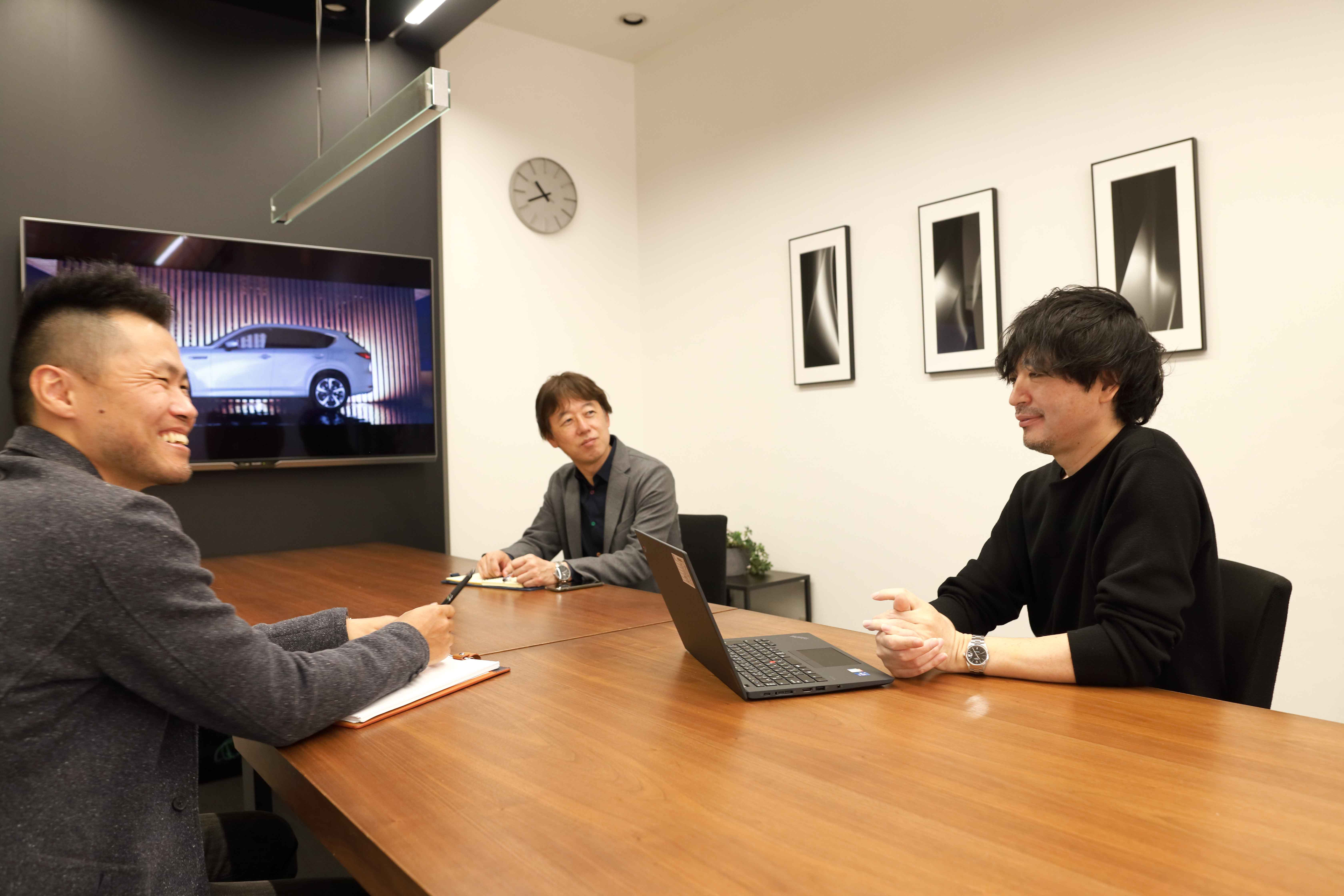 猛スピードで進化する自動車業界への挑戦＿新しい発想と視点でブランドデザインに化学反応を