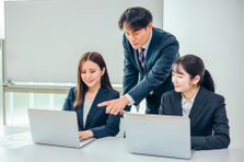 PHP・Laravel案件多数！システム開発が大好きなエンジニア募集！