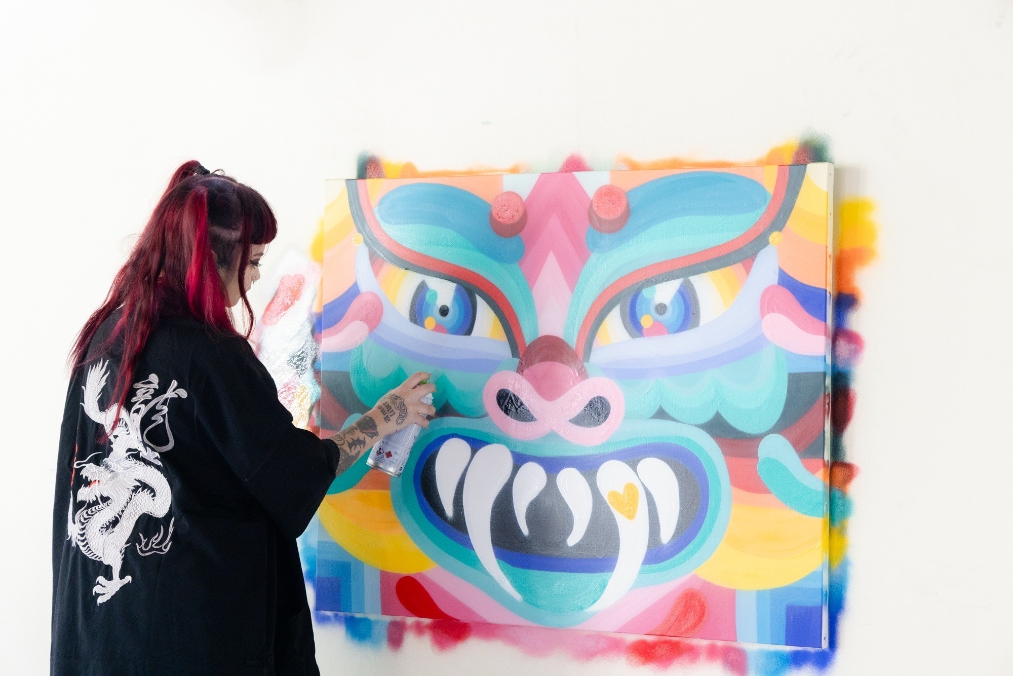 世界で話題のアーティストLEDANIAがDILLACT社内を彩るスプレーグラフィティを創作