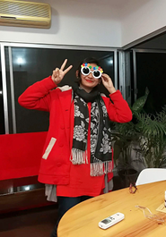 社員のバースデーパーティーの一コマ