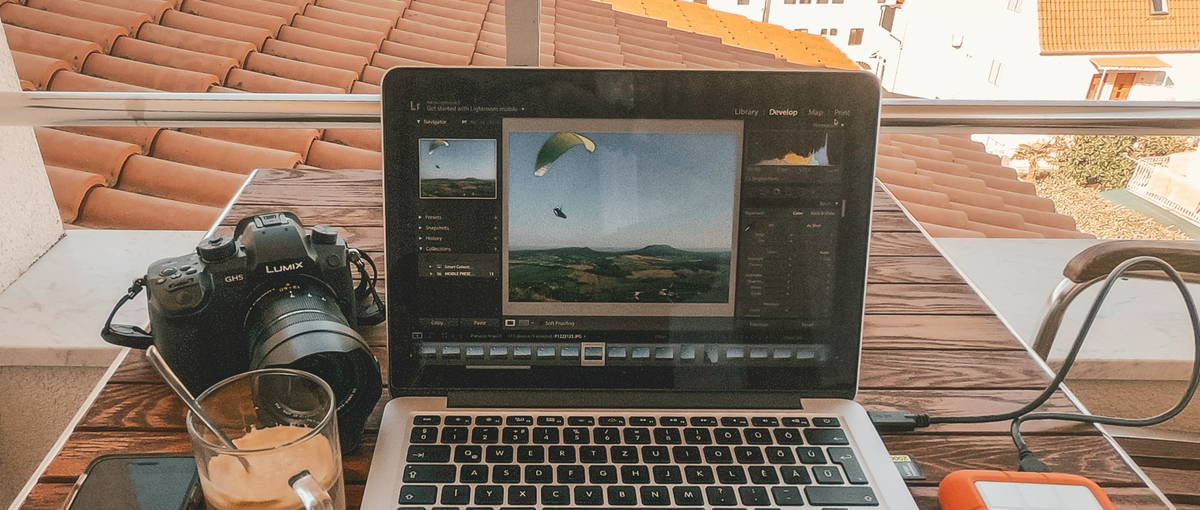 海外移住やワーケーションをしたい方！その夢、フリーランス営業職で叶えます！