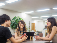 ときには笑顔で