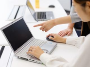 本当に良いサービスを提供してくために、部署を超えて協力しあって仕事を進めます。