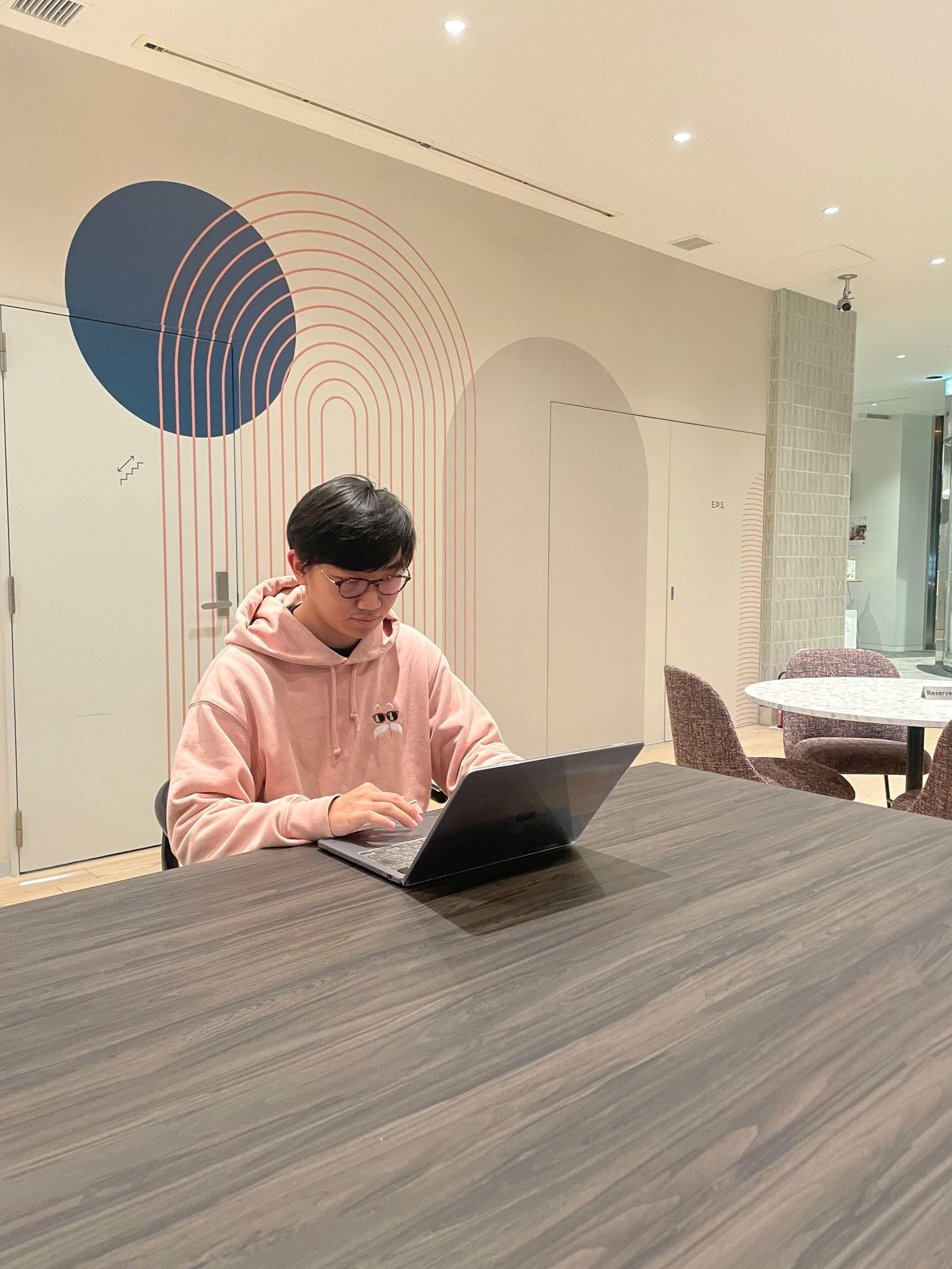 【インターン生インタビュー1】大手通信会社内定獲得後に参加した長期インターンでの学びについて