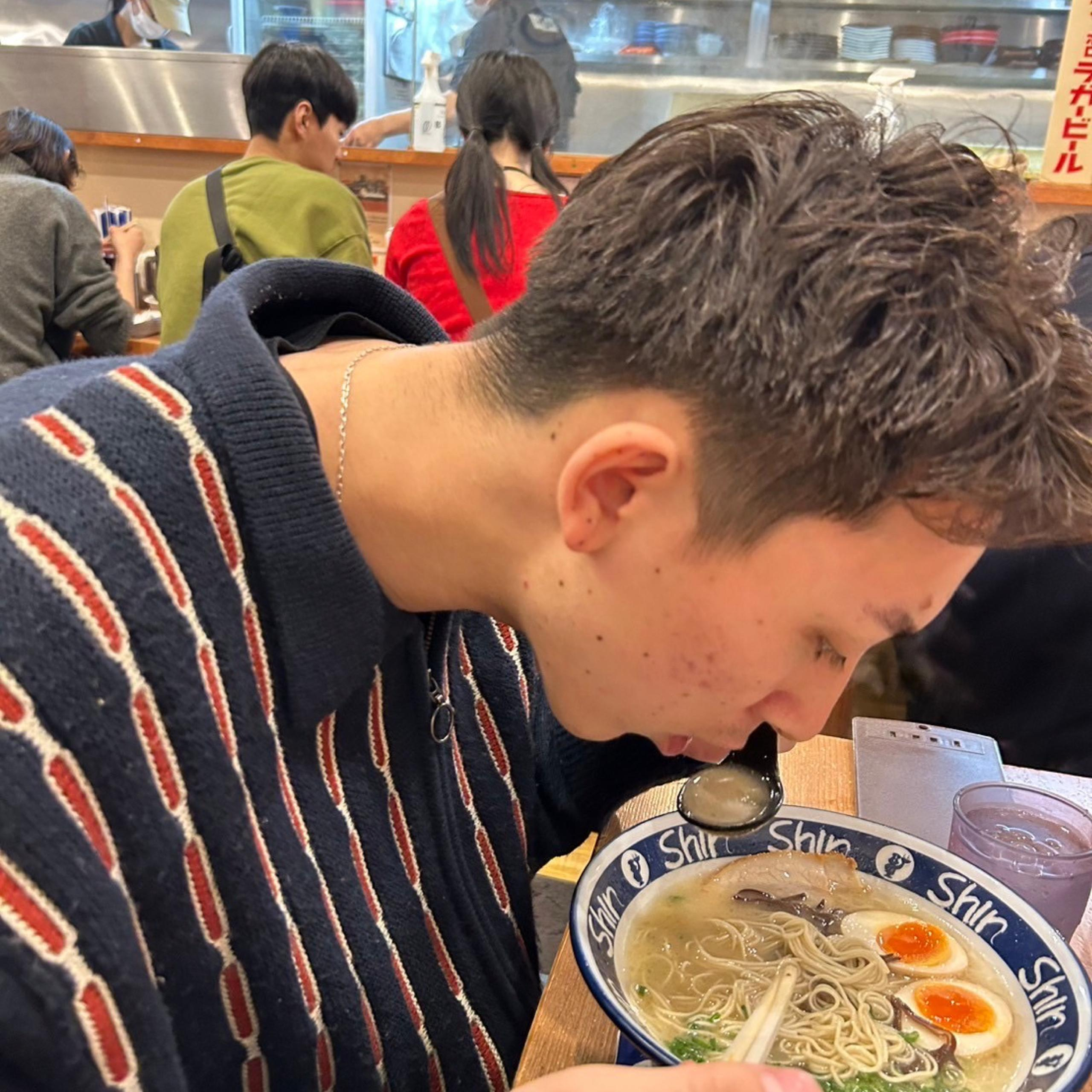 片平 紫温