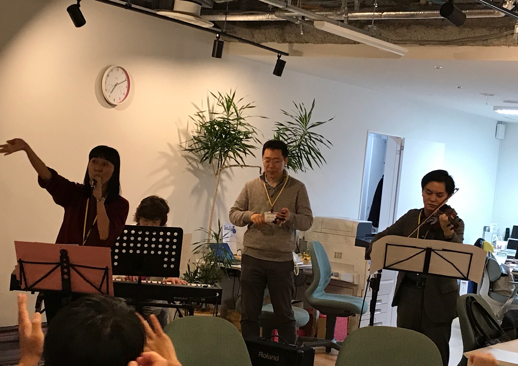 採用のつぶやき部屋①　はじめます！