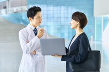 営業＝売る、だけじゃない。"安心"を届けるのが私たちの仕事。