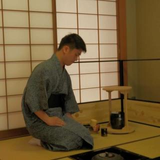 津野 主揮