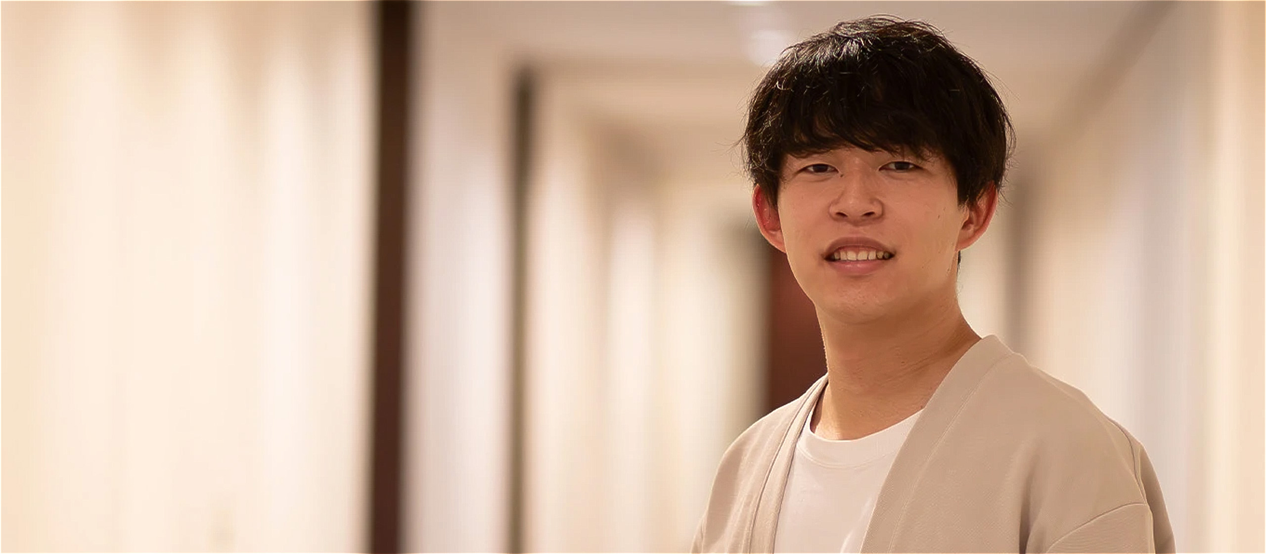 「“なぜその施設か”を語れる営業に」──元保険営業のセールスパーソンが築く、納得感のある提案と成長の軌跡