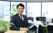 シーエスコミュニケーション代表：牧草 亮輔 