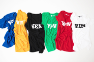 『YEN TOWN MARKET®』⽇本らしさをアイデンティティとして、ファッションはもちろんアートや カルチャーにおける様々な企画や商品開発を⾏い、トレンドを発信するカ ルチャーショップ。