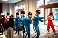 仕事も遊びも全力！キックオフパーティーではとても盛り上がります。写真は2025年シンガポールでイカゲームを参考にイベントを実施しました。