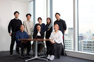 平均年齢は33歳、20～40代のメンバーが中心で皆オープンな関係で仕事に取り組んでいます！