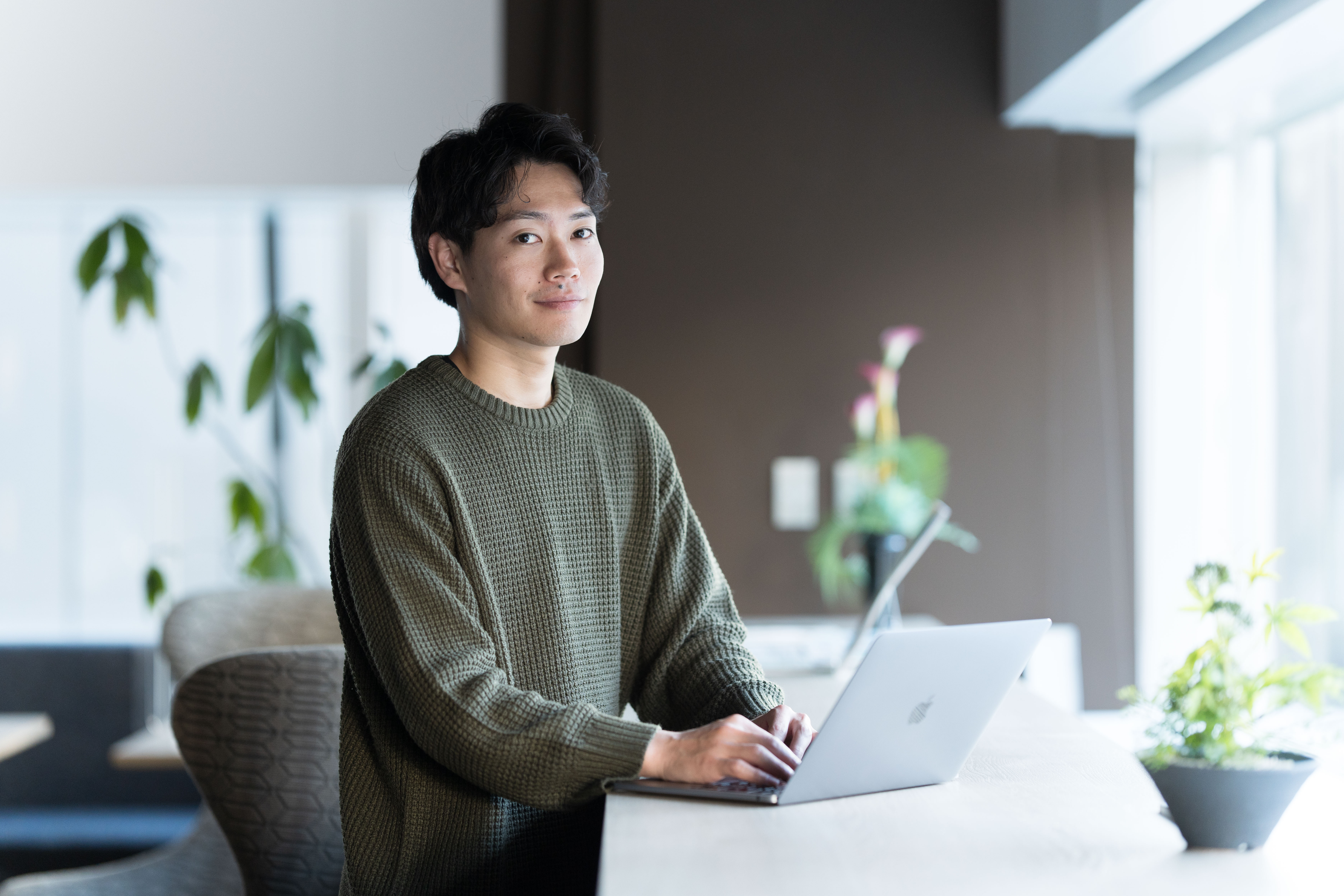 世の中に残る仕事がしたい。キャリアアドバイザーからエンジニアに転職した彼のストーリー