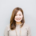 小野　 章子