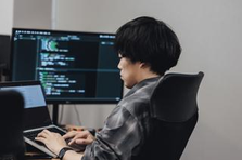  Vue, React｜本質的な開発｜フロントエンドエンジニアを募集します