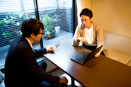 どうすれば問題解決できるのか、お客さまと一緒になって考え、提案します。