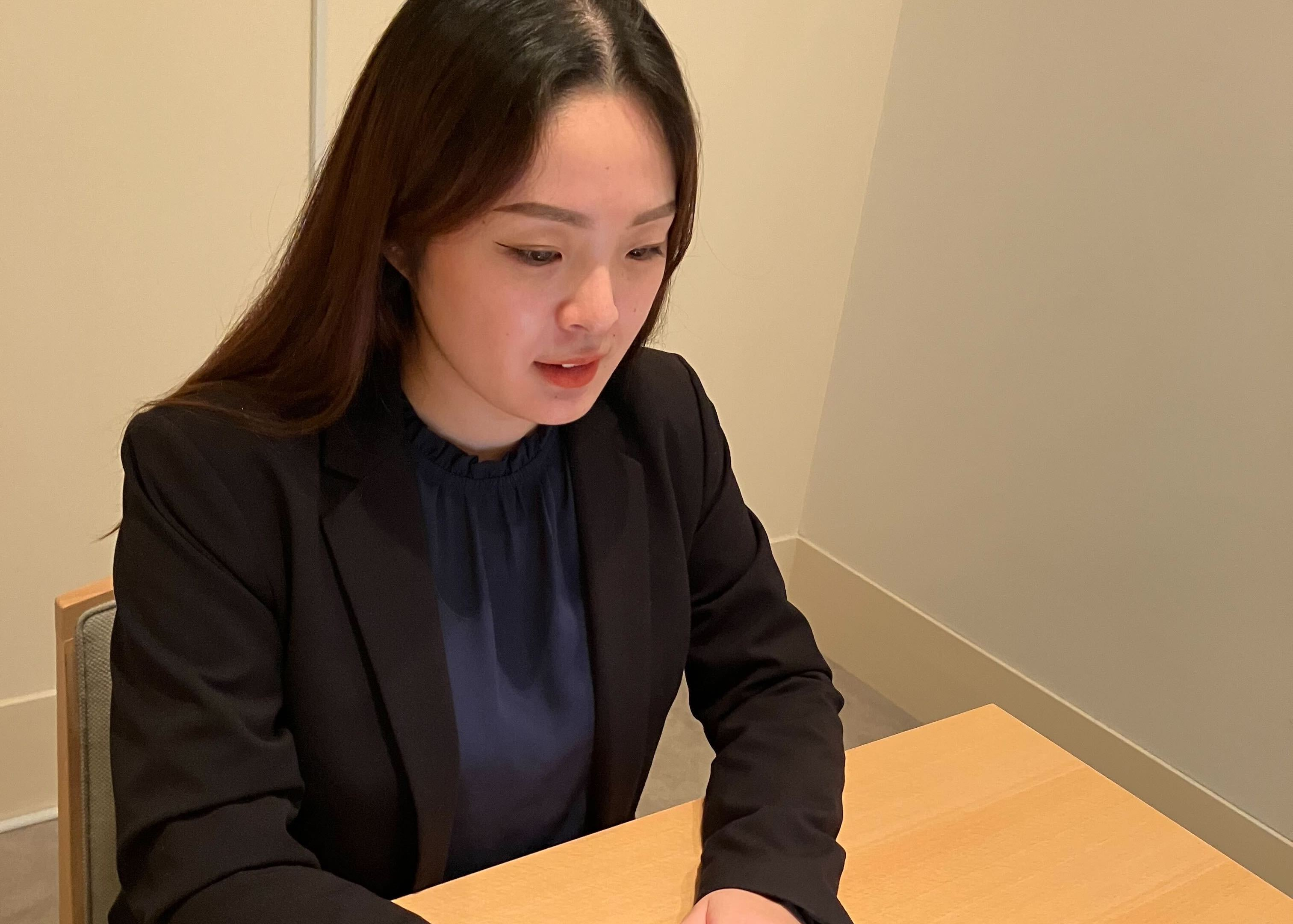 【中途入社インタビューVol.8】海外留学×ホテルフロント経験者が、接客スキルを活かして「海外不動産コンサルタント」として活躍するまで。