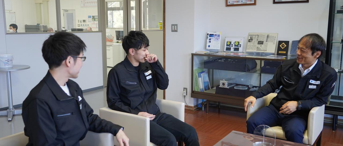 常に進化する視点、革新的なレンズで未来を照らす