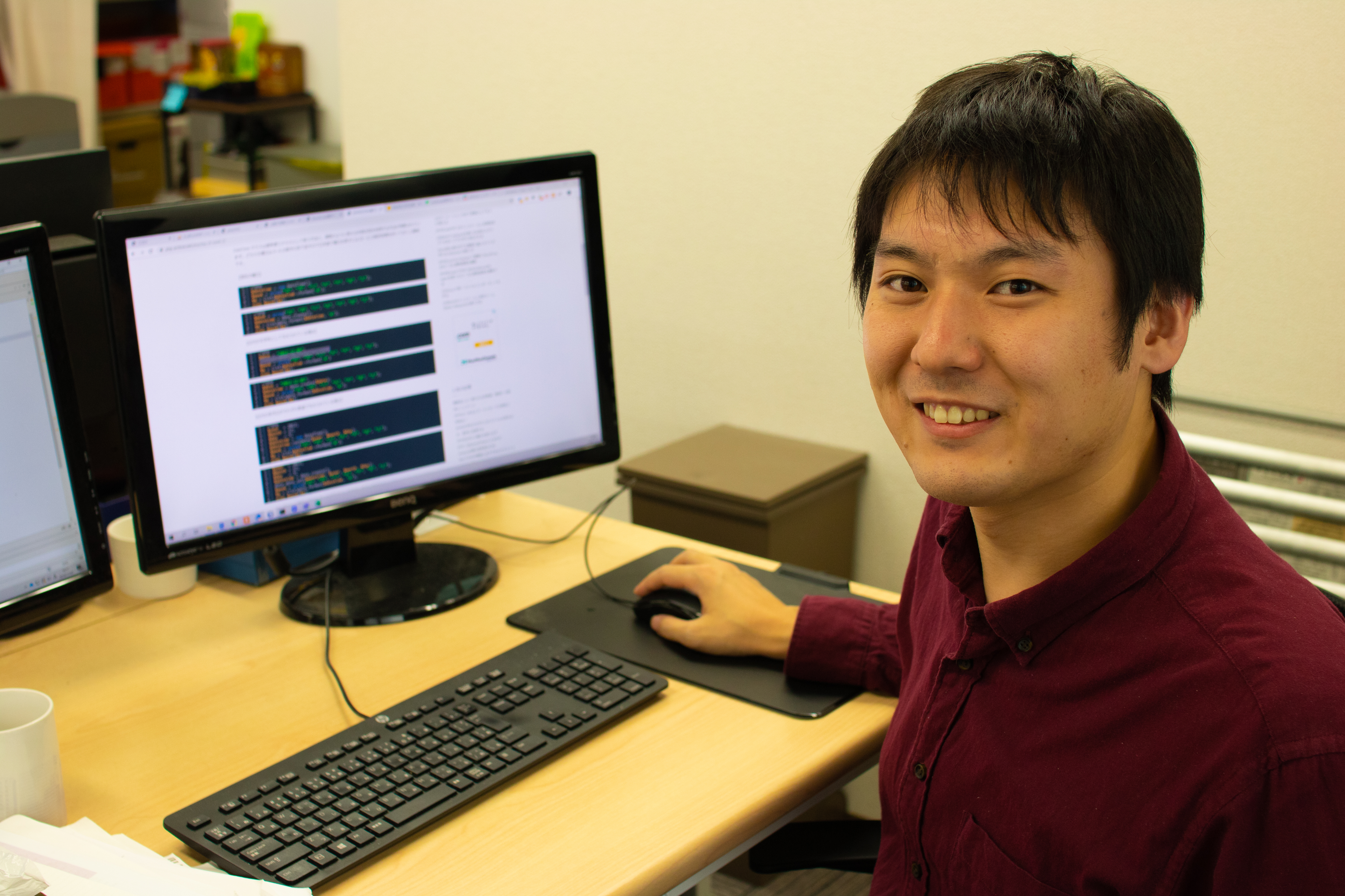 【社員紹介/Webプログラマー】顧客の要望をキャッチしつつ、技術力との最適解を見つけるために