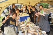 従業員どうしの交流の場を多く設け、フラットな組織作りを心掛けています。